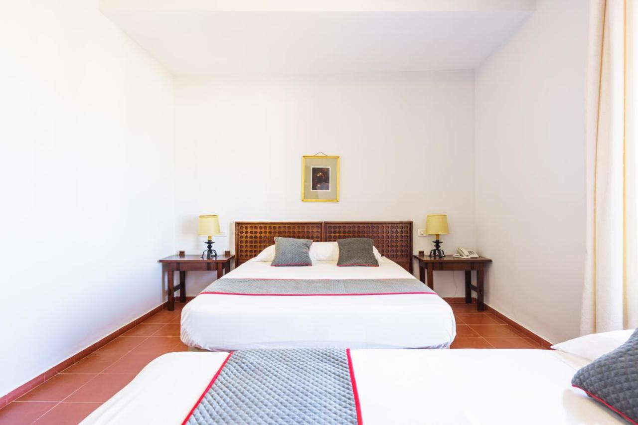 Venta Del Alto Hotel Las Cumbres By Vivere Stays Эль-Гарробо Экстерьер фото